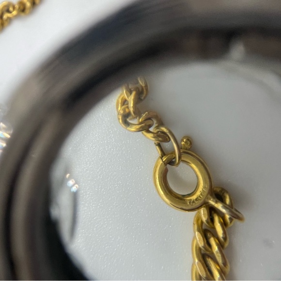 MMA Metropolitan Museum Art Gold tone Swirl Pendant Round Statement necklace - Picture 11 of 14